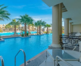 Номер Swim Up в Titanic Royal