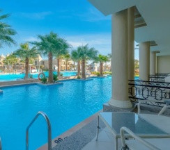 Номер Swim Up в Titanic Royal