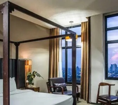 Люкс Corner в Grand Howard Hotel Bangkok