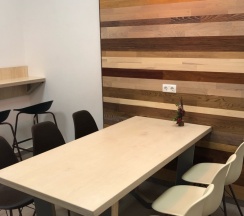 Кровать в общем четырехместном номере для женщин в Рокет