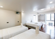 Четырёхместный семейный люкс Deluxe в A Sleep Bangkok Sathorn