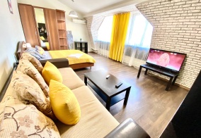 Апартаменты ЖивиТУТ на улице Максима Горького в Барнауле