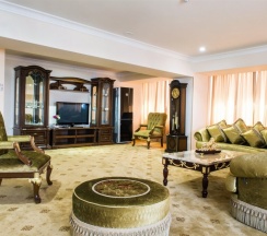 Двухместный люкс VIP двуспальная кровать в Shymkent Grand Hotel