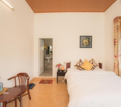 Двухместный номер Standard с балконом двуспальная кровать в Strawberry Garden Homestay