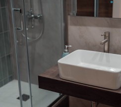 Номер Люкс 210 в Бисерово