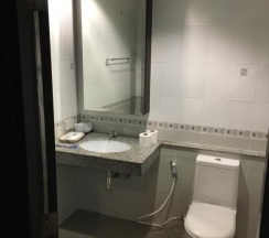 Двухместный номер Deluxe двуспальная кровать в Zip Lounge & Apartments