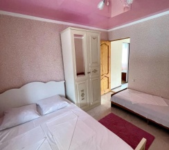 Трёхместный номер Standard в Delis