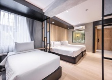 Трёхместный номер Deluxe в Loft Bangkok Hotel