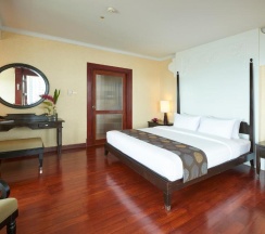 Полулюкс в Long Beach Pattaya