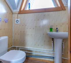 Шестиместный коттедж в Ласточкин дом