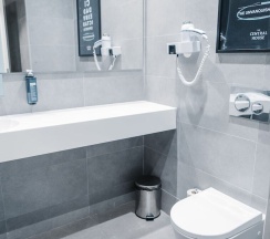 Двухместный номер двуспальная кровать в The Central House Porto Ribeira - Hostel