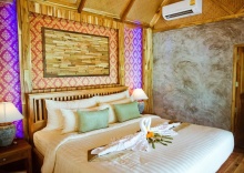 Двухместное бунгало Superior двуспальная кровать в Phi Phi Phu Chalet Resort