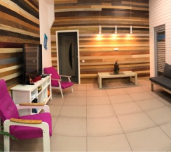 Кровать в общем 4-местном номере для мужчин и женщин в Рокет