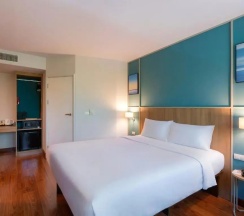 Четырёхместный семейный номер в ibis Phuket Patong