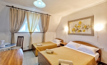 3-х местный мансарда в Век