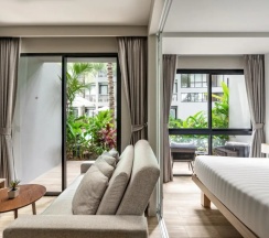 Двухместный люкс Pool Terrace Grand Deluxe двуспальная кровать в Diamond Resort Phuket