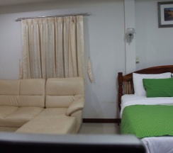 Бунгало Deluxe с балконом и с видом на сад в Plaifah Resort Ubon