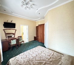 Улучшенный номер в Партия