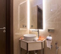 Комфорт Бизнес в Munib Hotel