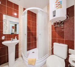 Улучшенная комната с доп. местом и балконом в Октавиана