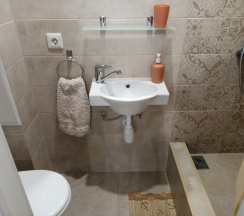 Стандарт с двуспальной и односпальной кроватями в Ana