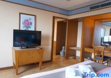 Одноместный полулюкс в Diamond Plaza Hotel Suratthani