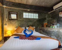 Двухместное бунгало двуспальная кровать в Kanya Cozy Bungalows Kata Beach