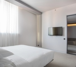 Люкс в Elements Ekaterinburg Hotel