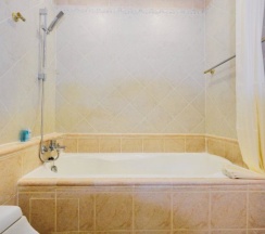Двухместный номер Honeymoon с видом на море двуспальная кровать в Andaman Beach Suites Hotel