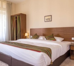 Трёхместный номер Standard в Antika Amman Hotel