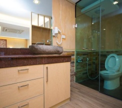 Люкс в Phi Phi Nice Beach Hotel Hip