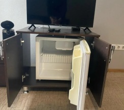 Апартаменты c 1 комнатой с красивым видом из окна в Апартаменты Уютный Номер в Центре Домбая