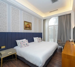 Двухместный люкс Executive с балконом (двуспальная кровать) в Promenade