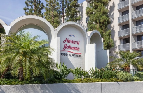 Соединенные Штаты Америки, Анахайм: Отель Howard Johnson by Wyndham Anaheim Hotel and Water Playground