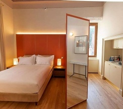 Номер Deluxe с балконом в Sentho Roma