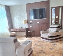 Люкс Junior в Мираж