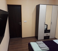 Шестиместный полулюкс с 2 комнатами в Гостиница