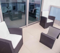 Апартаменты c 1 комнатой с балконом и с видом на город в Modern Geometry at Monte Carlo Miami Beach