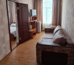 2-комнатный номер полулюкс с 1 двуспальной кроватью в Урал