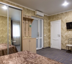 Трехместный бюджет в Golden Kids