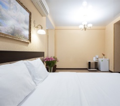 Комфорт с балконом в Golden House