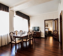 Плаза сьют в Плаза