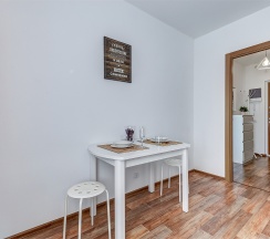 "Krista Kosta" Однокомнатная квартира (Метро Ленинский проспект/Автово, 10 минут на транспорте) в Rauktis apartments