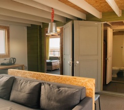 Четырехместный семейный номер в Baikal View