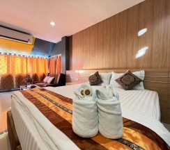 Двухместный номер Deluxe двуспальная кровать в Berich Hotel