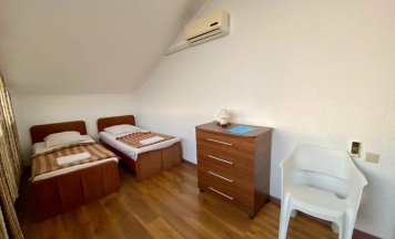 Двухместный номер Economy с видом на горы 2 отдельные кровати в Розмарин