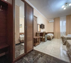 4-местная комната комфорт в Виктория