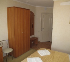 №10  Двухместный номер с балконом и видом на море в Аркона