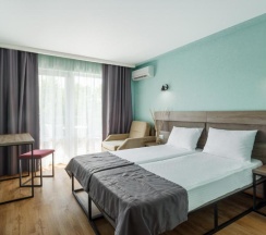 Номер стандарт семейный с 4 односпальными кроватями в Sunrise Park Hotel Relax&Spa