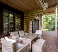 Гостевой дом с горячей купелью и камином в Лепота